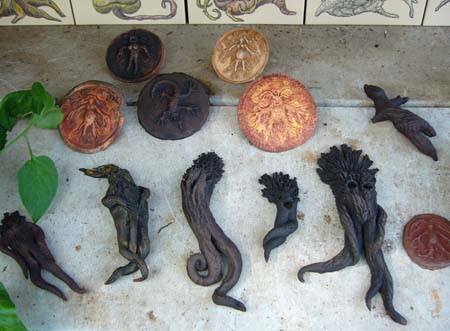 Alraun-Sammlung: Figuren und Münzen